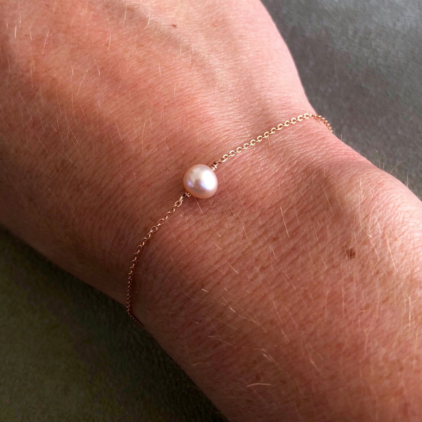 Solitaire Pearl Bracelet